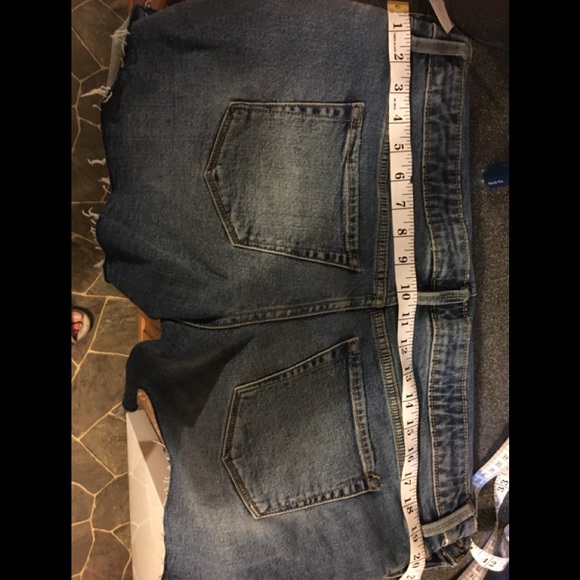 Shortalls Isabel Maternity by Ingrid Isabel  6/28 - Picture 9 of 10